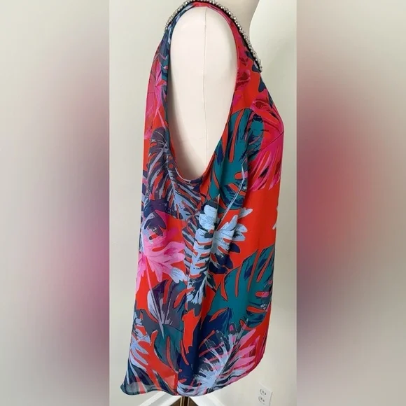 Jennifer Lopez Red and Blue Patterned Dress - Picture 3 of 7